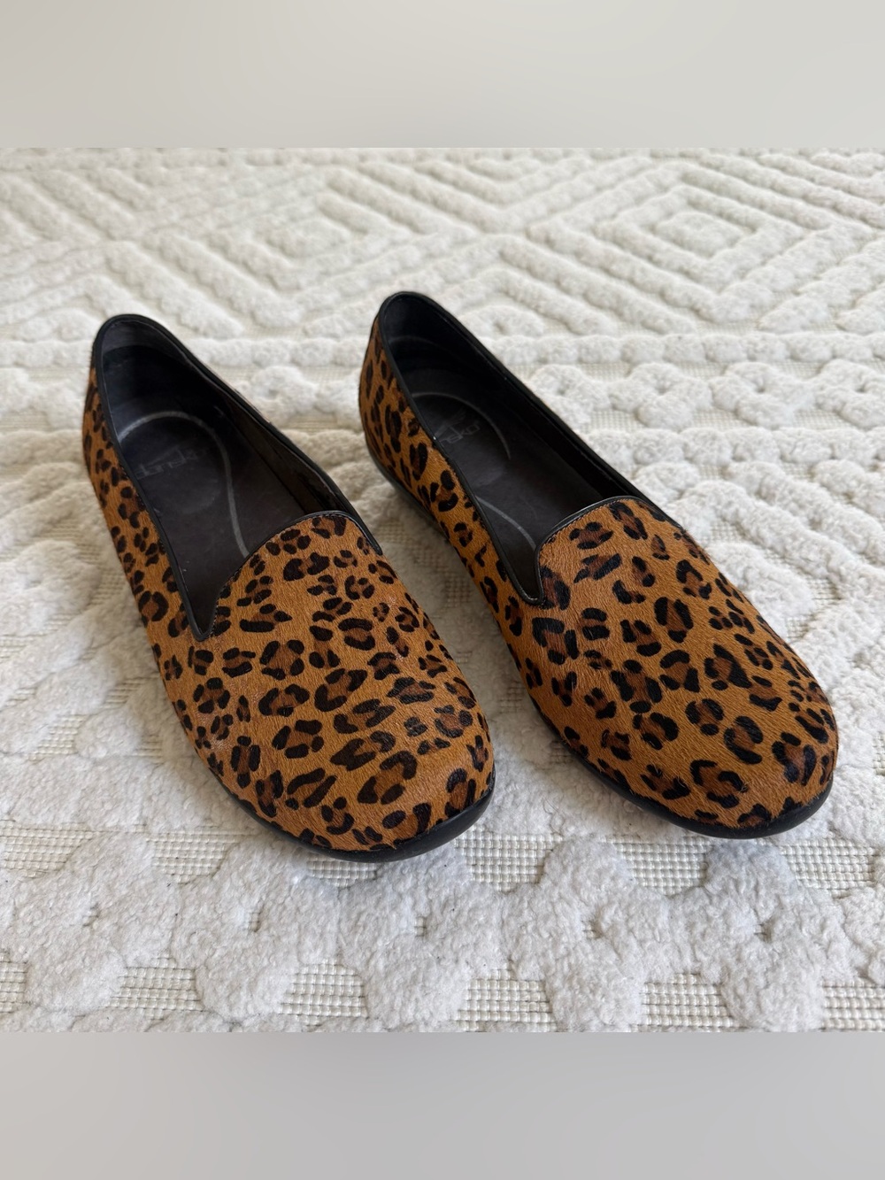 Dansko Leopard Calf Hair Loafers EU 40 Pony Hair Animal Print Comfort Flats
